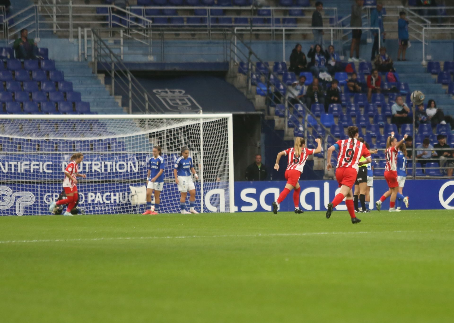 Las mejores imágenes del Real Oviedo - Sporting de Gijón