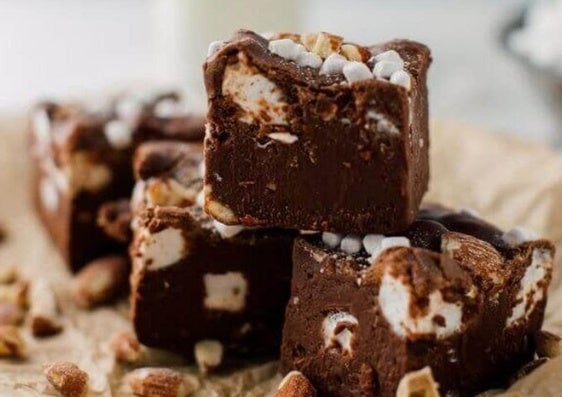 Rocky road, una original receta elaborada con chocolate