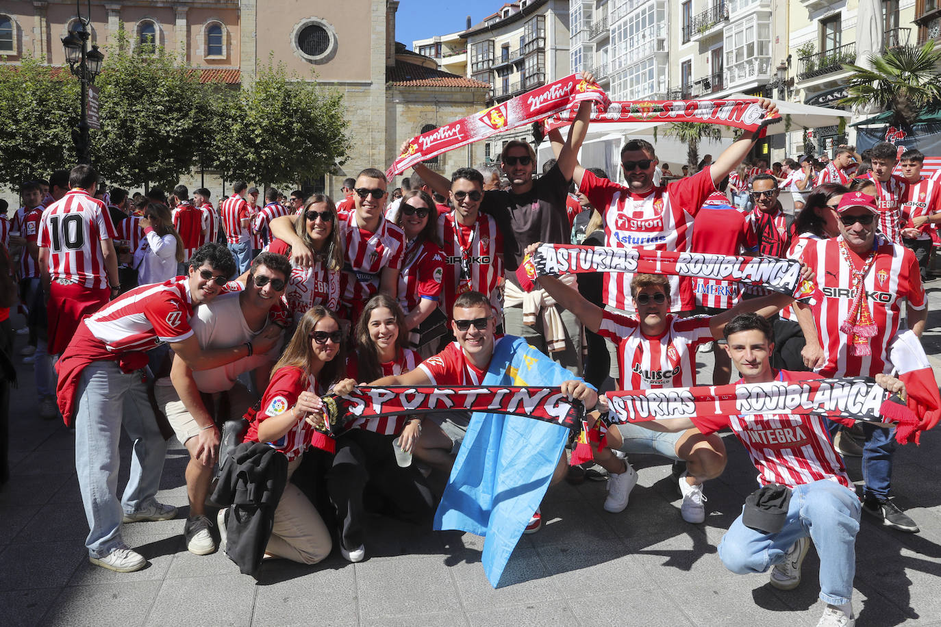 Ambientazo en Santander con la avalancha de sportinguistas