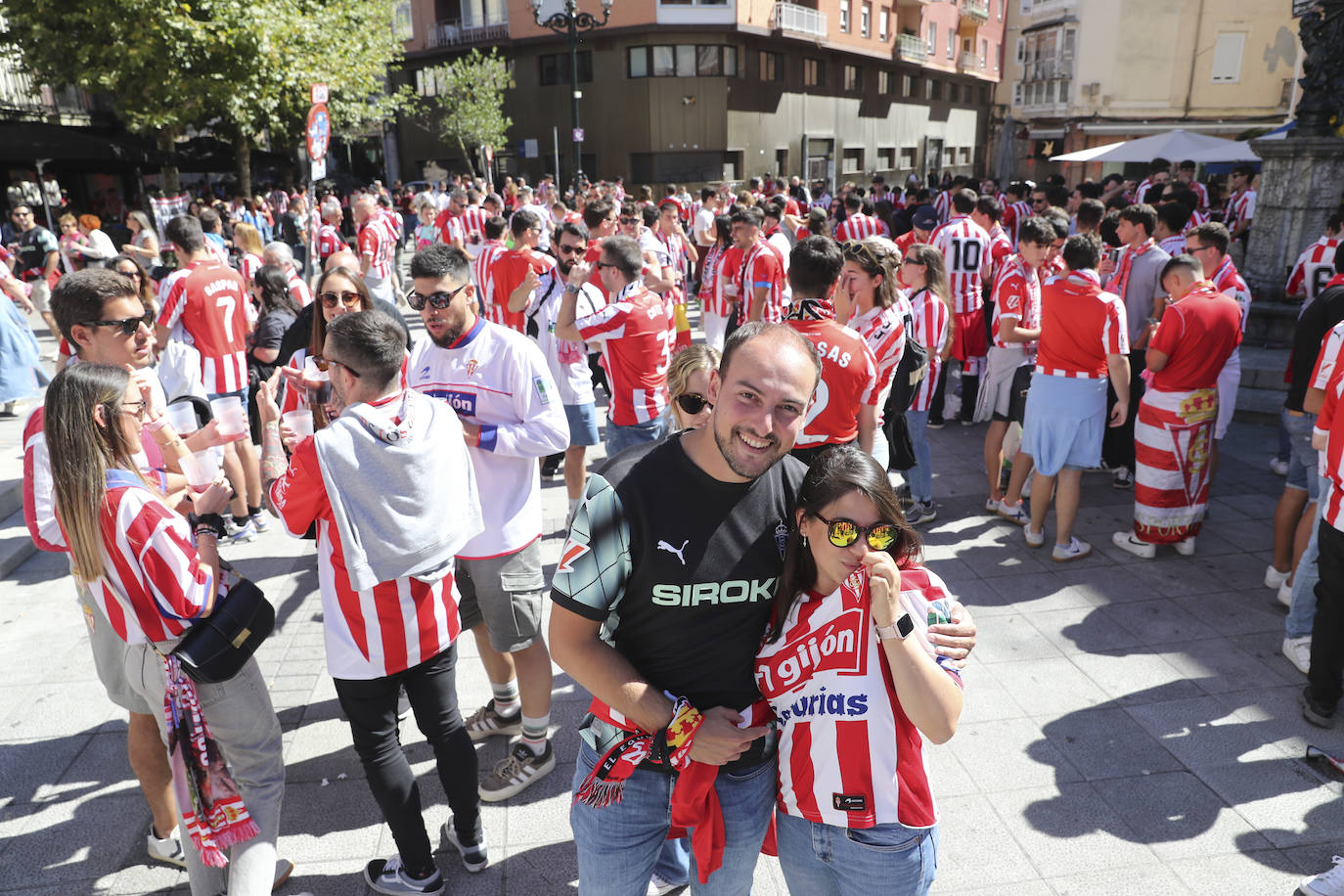 Ambientazo en Santander con la avalancha de sportinguistas