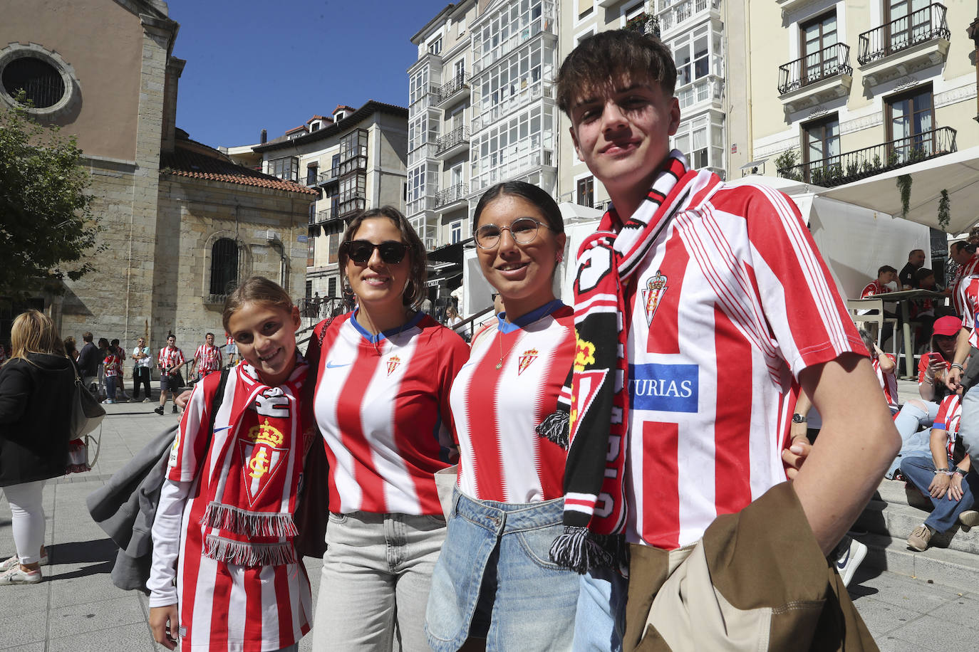 Ambientazo en Santander con la avalancha de sportinguistas