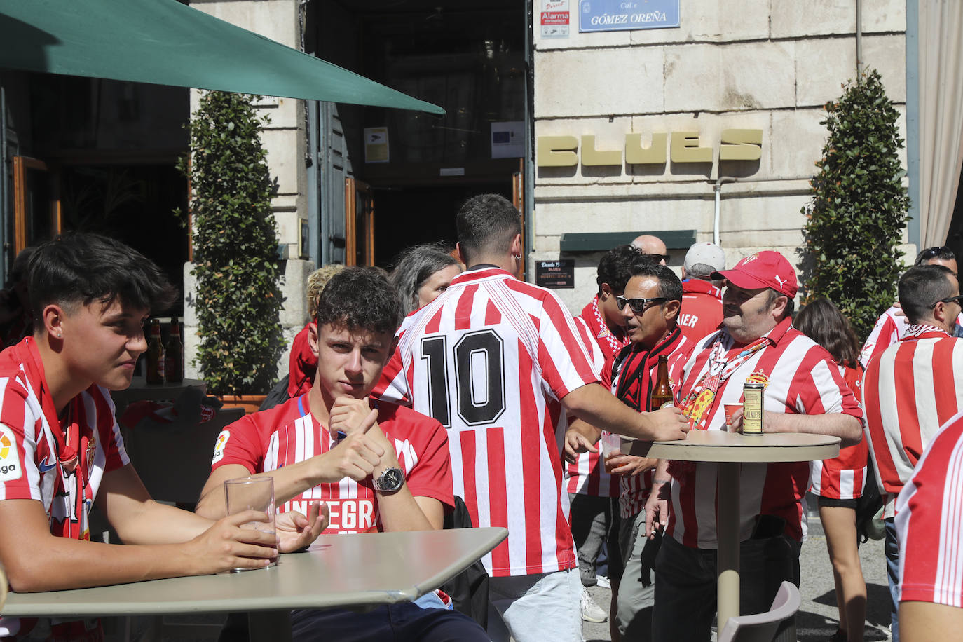 Ambientazo en Santander con la avalancha de sportinguistas