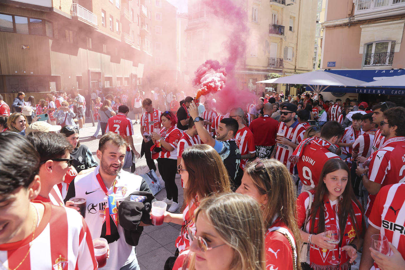 Ambientazo en Santander con la avalancha de sportinguistas