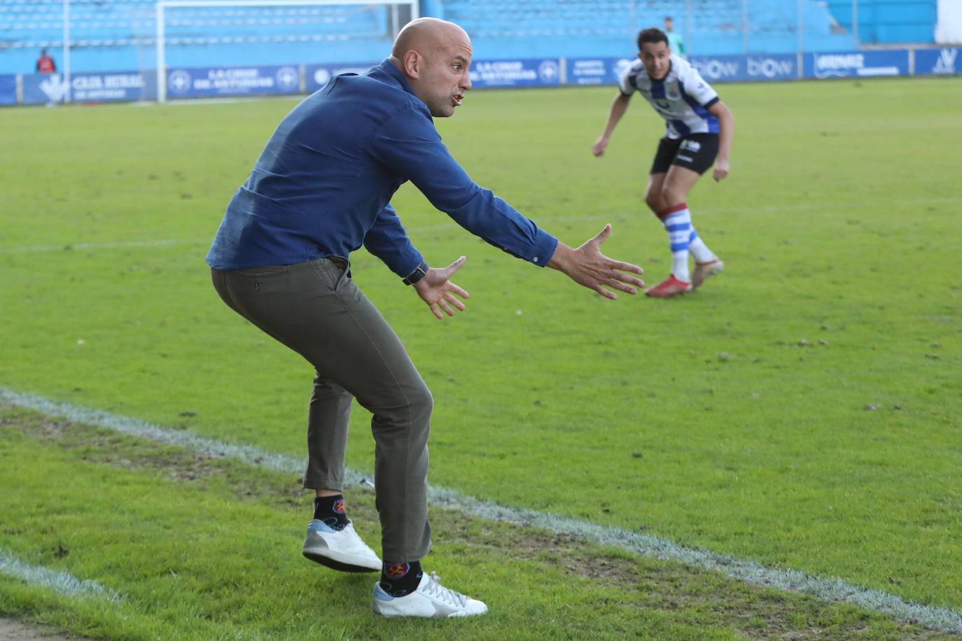 Las imágenes que deja el partido entre el Real Avilés y el Llanera