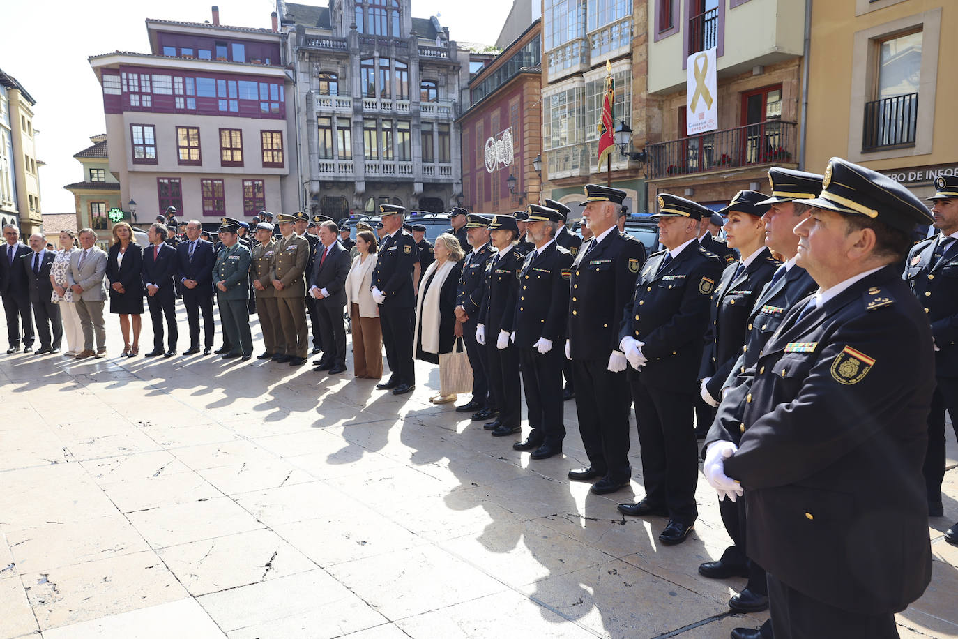 La Policía Nacional recibe la medalla de oro de Oviedo