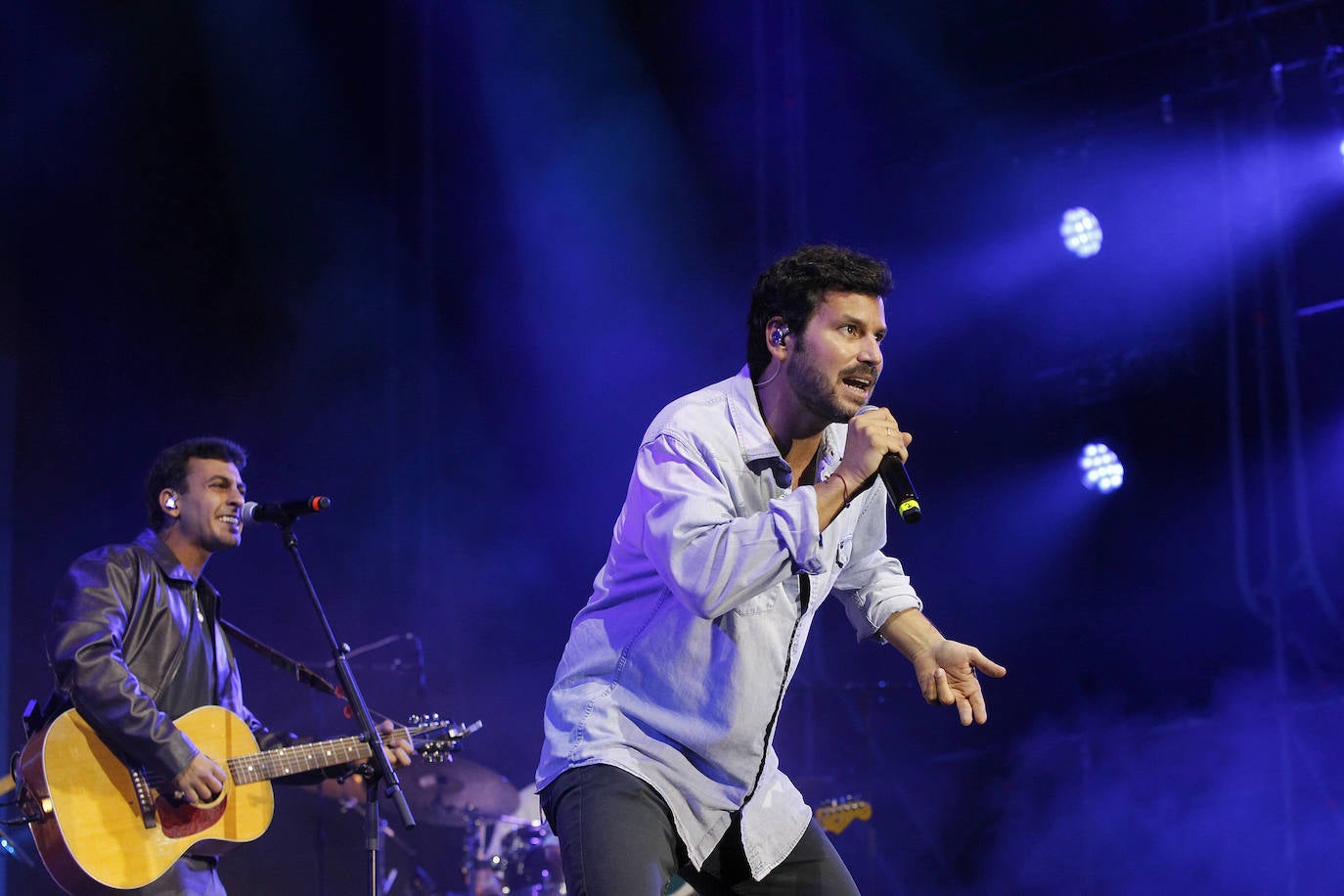 Taburete anima el recinto de La Ería