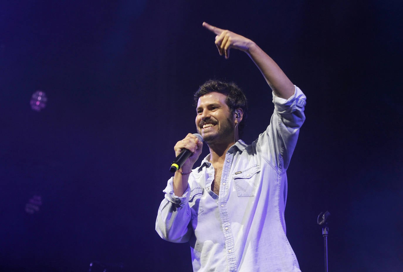 Taburete anima el recinto de La Ería