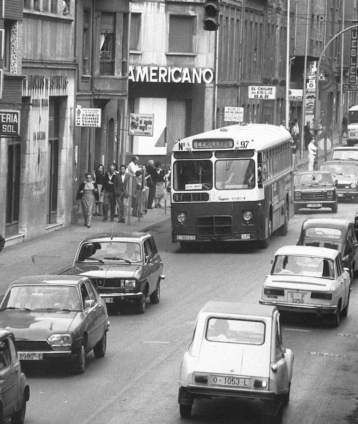 Imagen secundaria 2 - EMTUSA y la lucha del autobús por eliminar el tranvía en Gijón