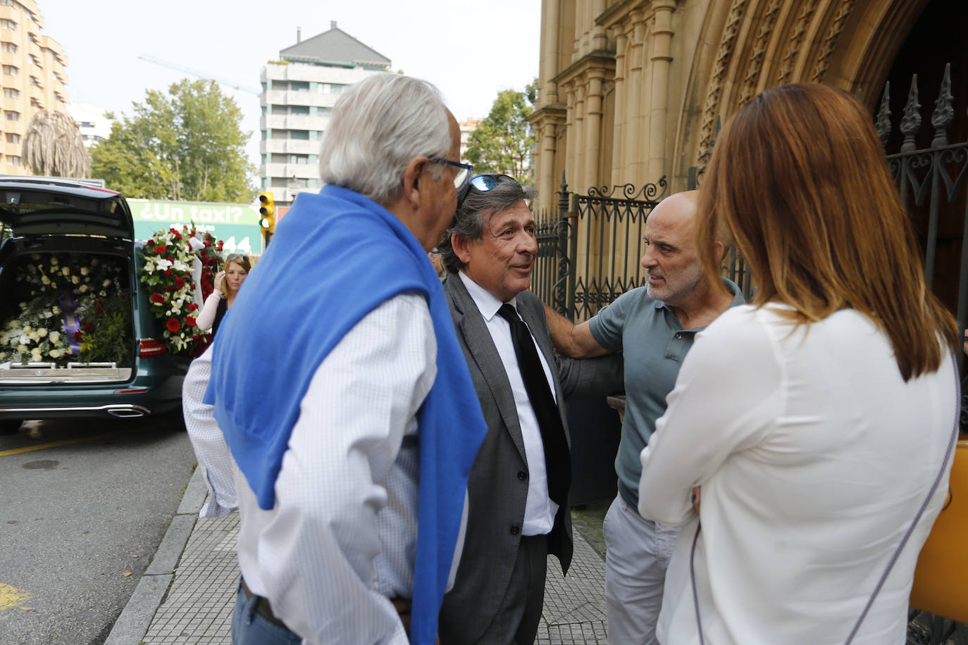 Multitudinaria despedida a Luis Torres, presidente de la Cocina Económica