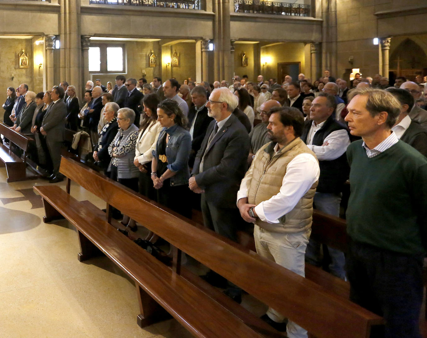 Multitudinaria despedida a Luis Torres, presidente de la Cocina Económica