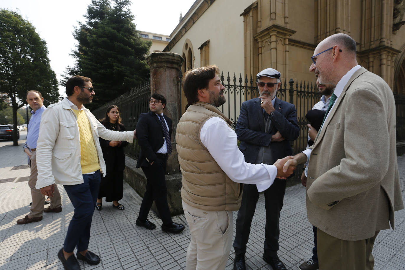 Multitudinaria despedida a Luis Torres, presidente de la Cocina Económica