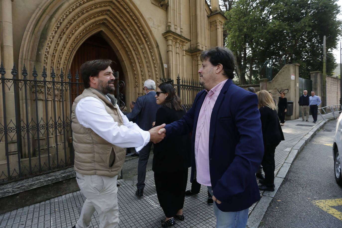 Multitudinaria despedida a Luis Torres, presidente de la Cocina Económica