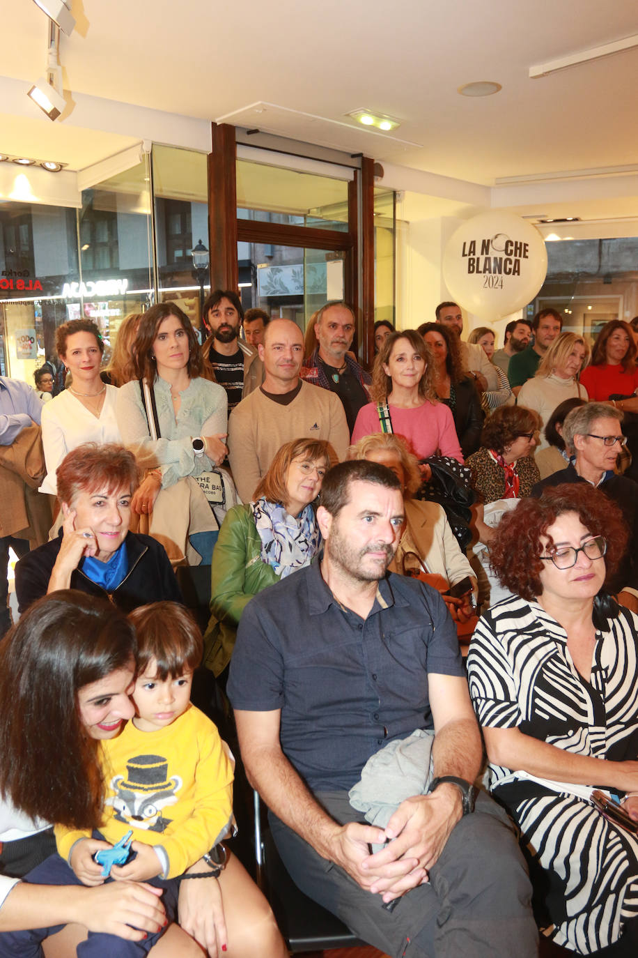 Música, arte y teatro en la Noche Blanca de Gijón