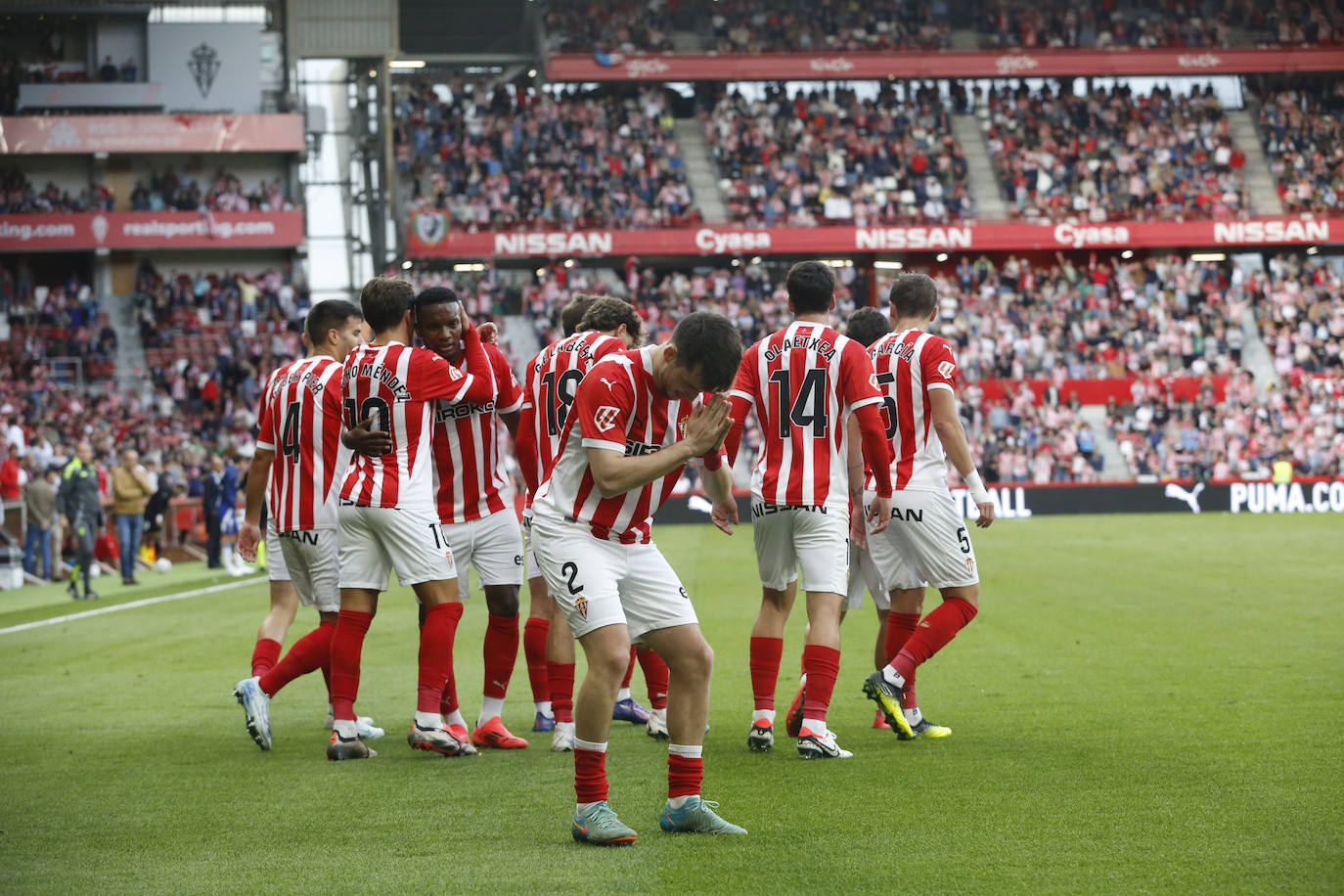 Las mejores imágenes del Sporting de Gijón - Real Zaragoza