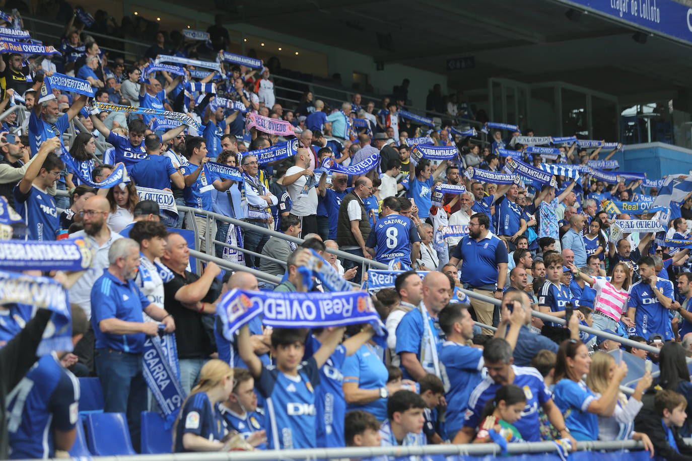 ¿Estuviste viendo el Real Oviedo - Eibar? ¡Búscate en las fotos del Tartiere!