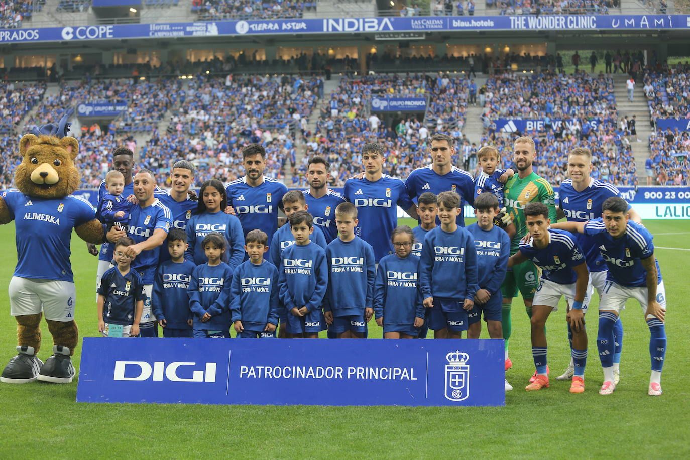 ¿Estuviste viendo el Real Oviedo - Eibar? ¡Búscate en las fotos del Tartiere!