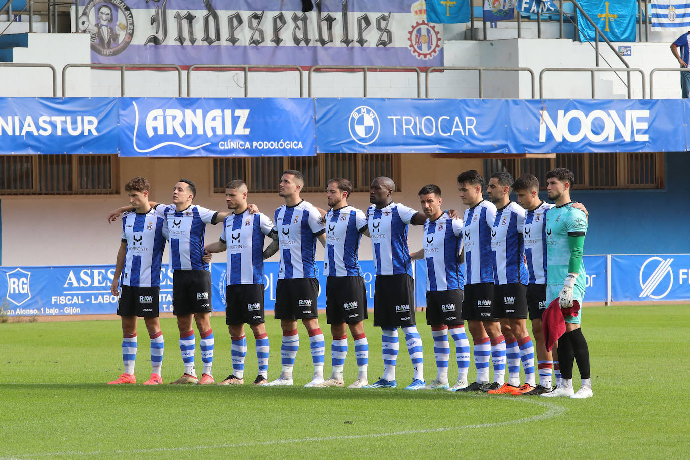 Las mejores imágenes del Real Avilés - Laredo