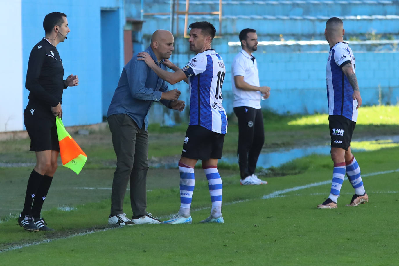 Las mejores imágenes del Real Avilés - Laredo