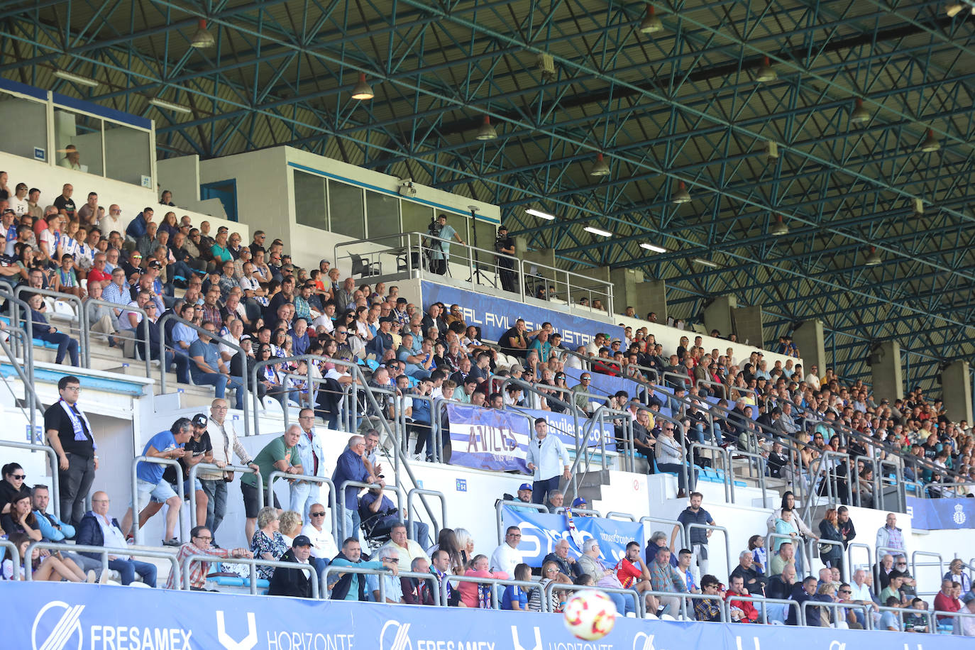 Las mejores imágenes del Real Avilés - Laredo