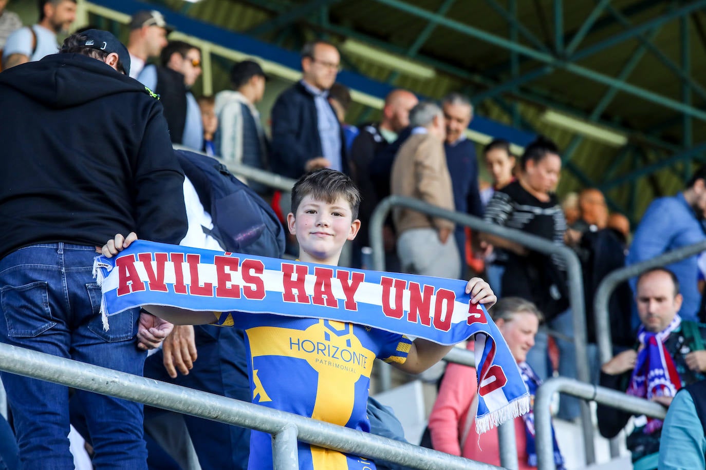 Las mejores imágenes del Real Avilés - Laredo