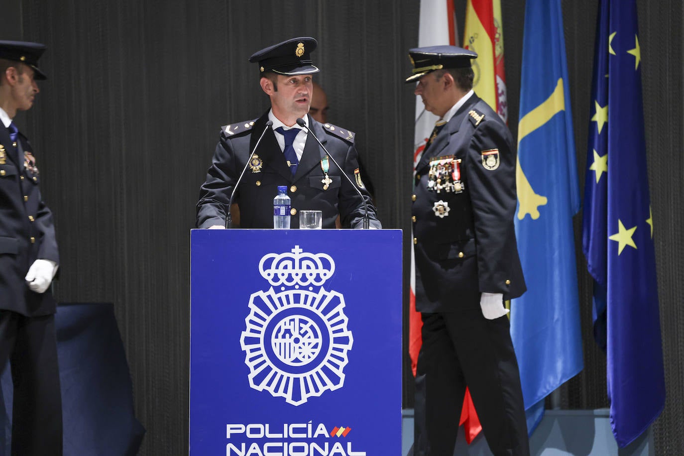 Honores y devoción en Gijón por los Santos Custodios