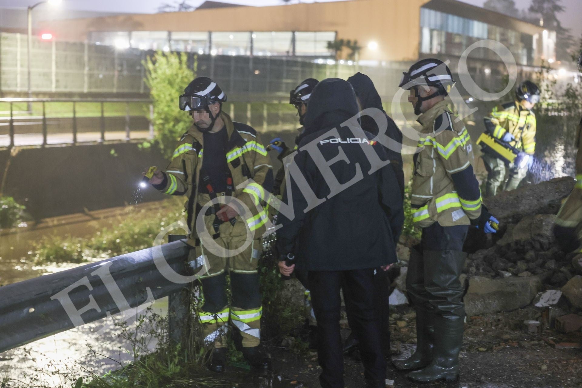 Amplio dispositivo en Gijón para hallar una cabeza en la zona de El Piles