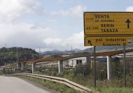 Polígono de Somonte, en Tremañes, donde ocurrió uno de los dos accidente laborales.