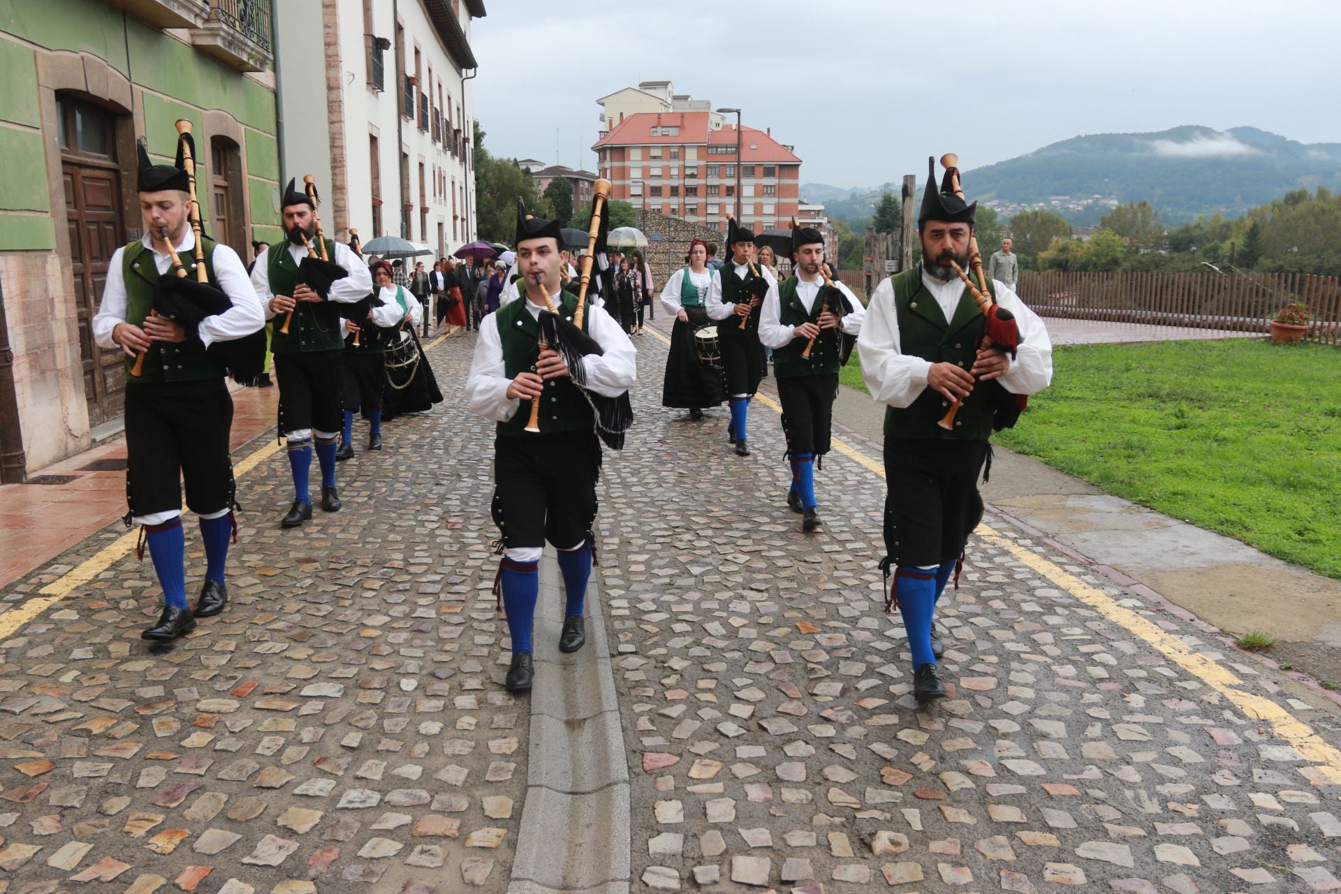Moscones de Oro a quienes «representan la cultura de un pueblo y la búsqueda de la excelencia»