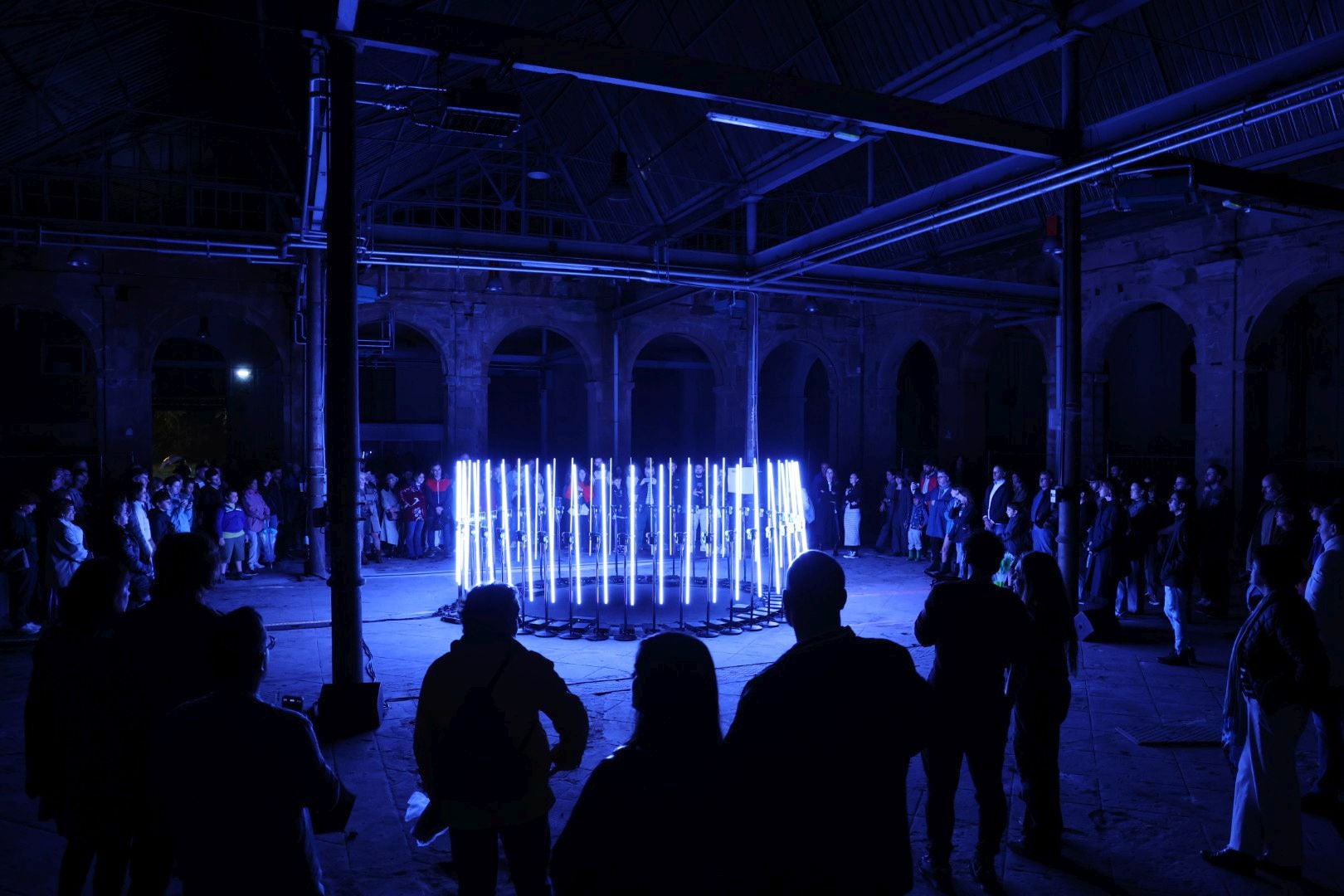 Una de las actividades desarrolladas en la Fábrica de Armas durante la Noche Blanca de Oviedo.