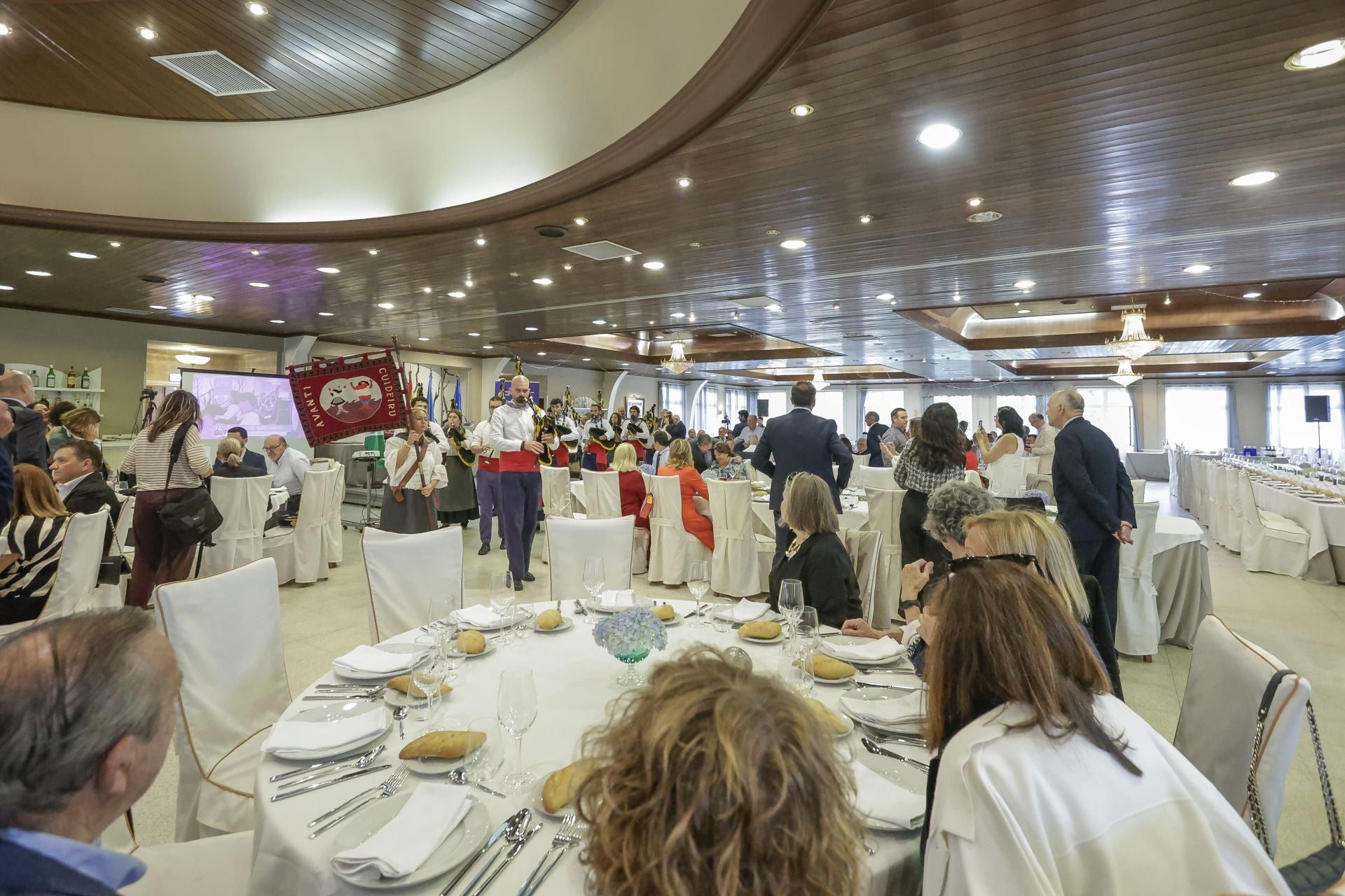 La asociación Amigos de Cudillero entrega sus premios