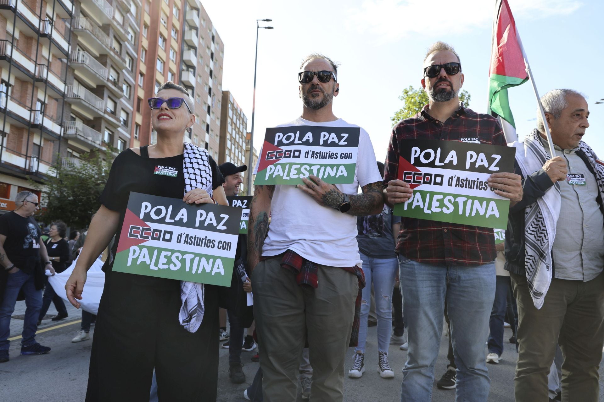 Más de un millar de personas se manifiesta en Gijón en apoyo a Palestina