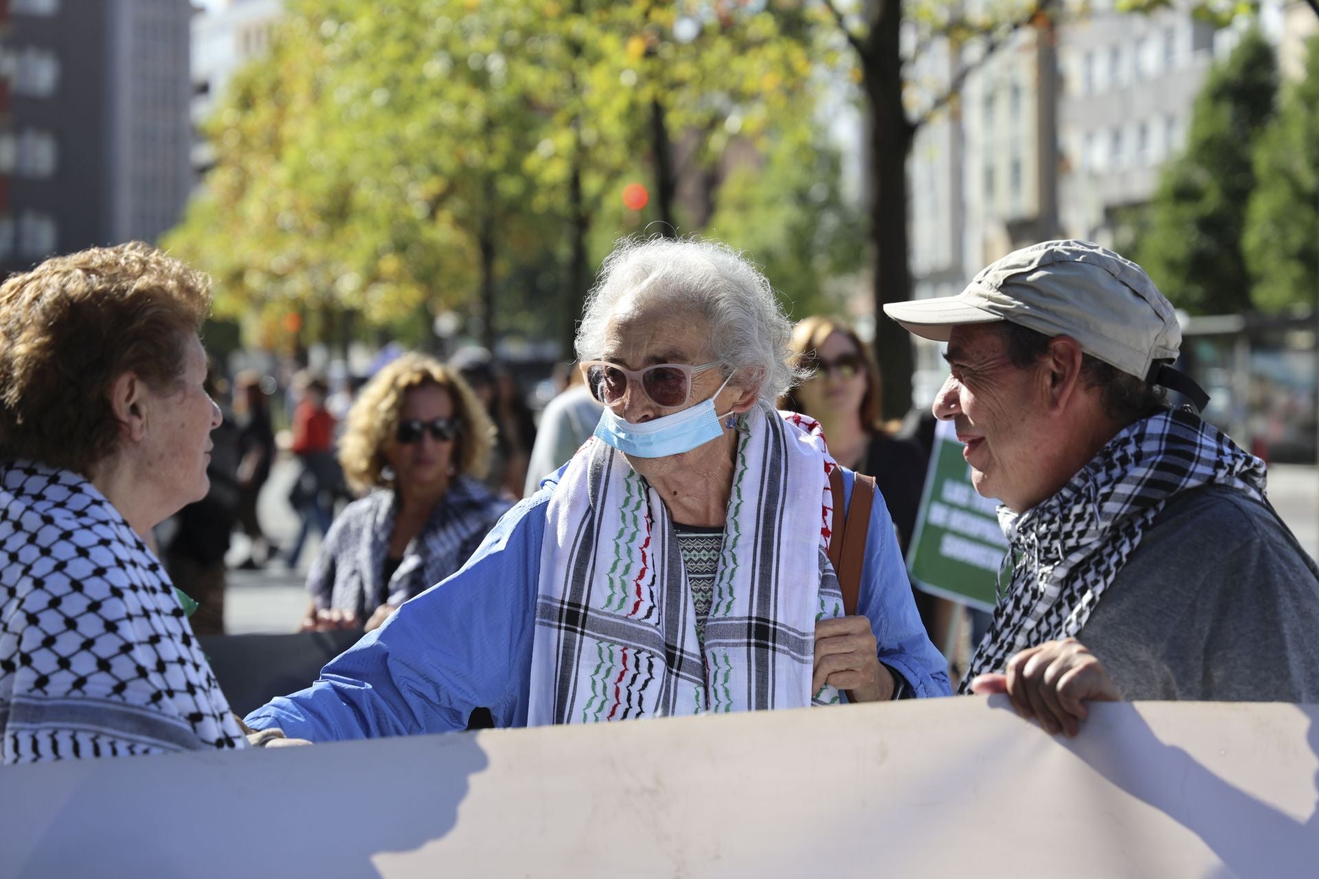 Más de un millar de personas se manifiesta en Gijón en apoyo a Palestina