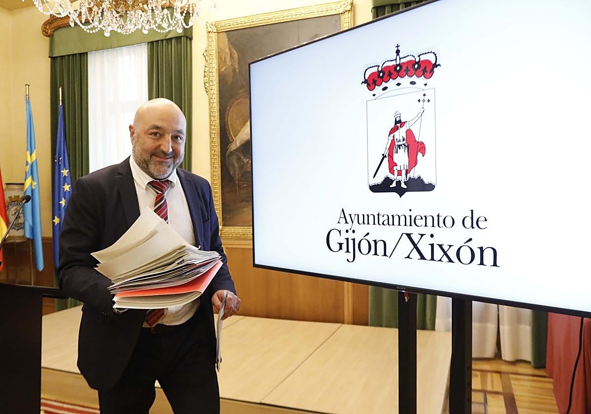 Guzmán Pendás explicó el presupuesto de su concejalía.