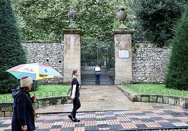 Cierre del Parque Ferrera de Avilés.