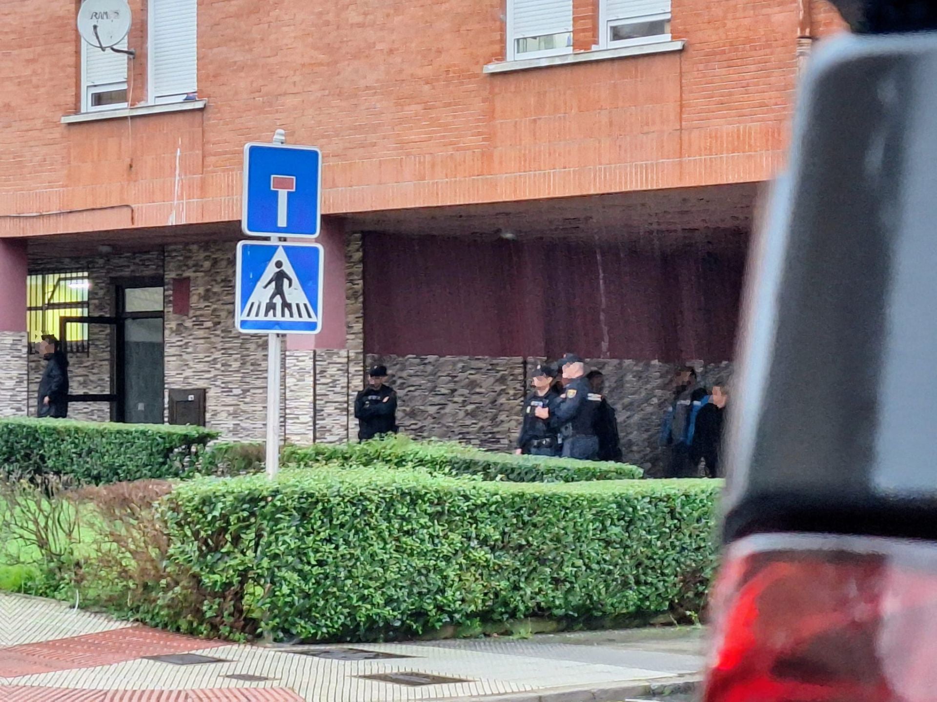 Redada en Avilés: fuerte presencia policial y registros en varios pisos