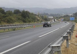 El siniestro ocurrió en torno a las 11.45 horas a la altura del kilómetro 5,500, sentido Mieres.