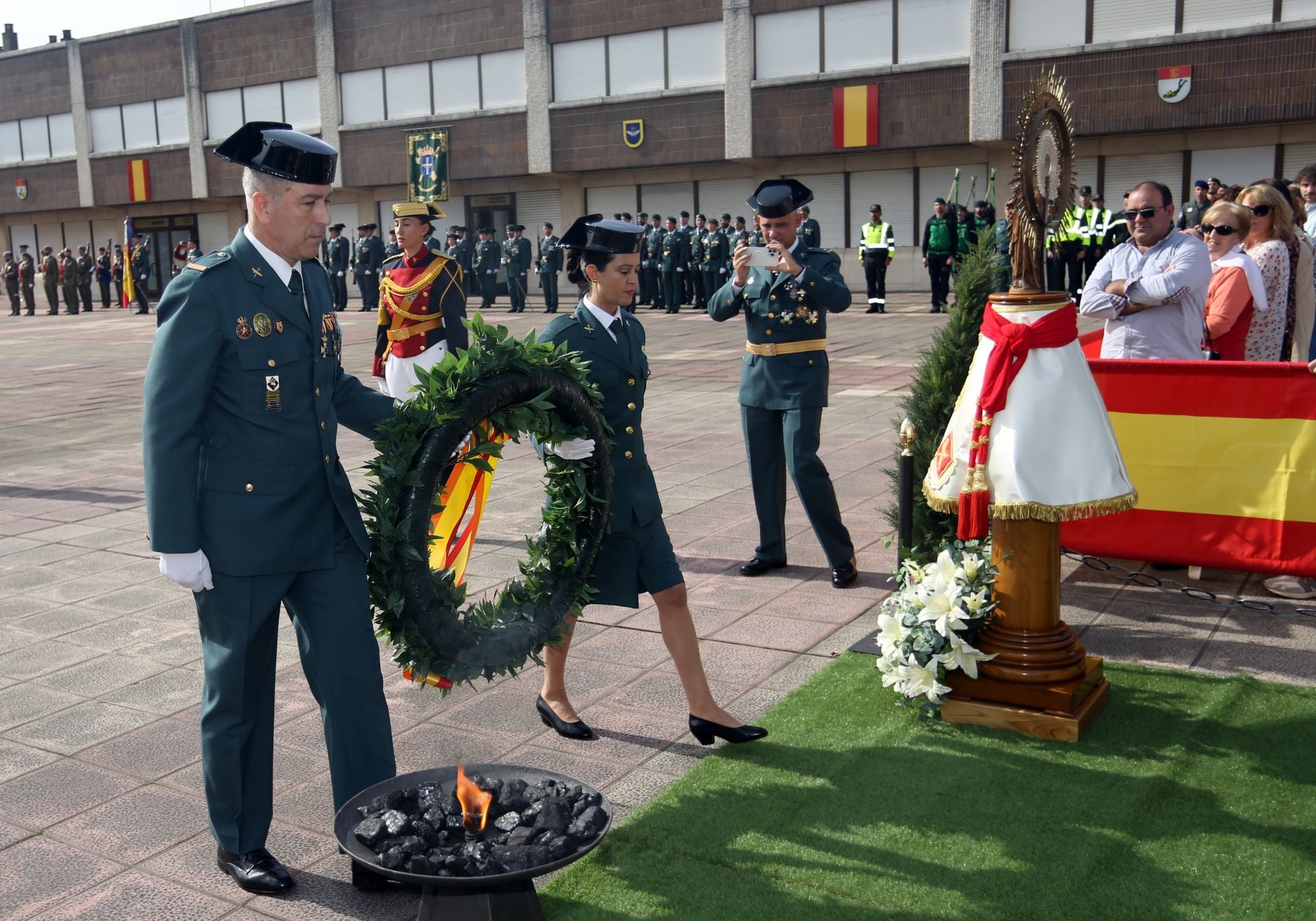 El Día del Pilar ensalza en Oviedo el «sacrificio y la entrega» de la Guardia Civil