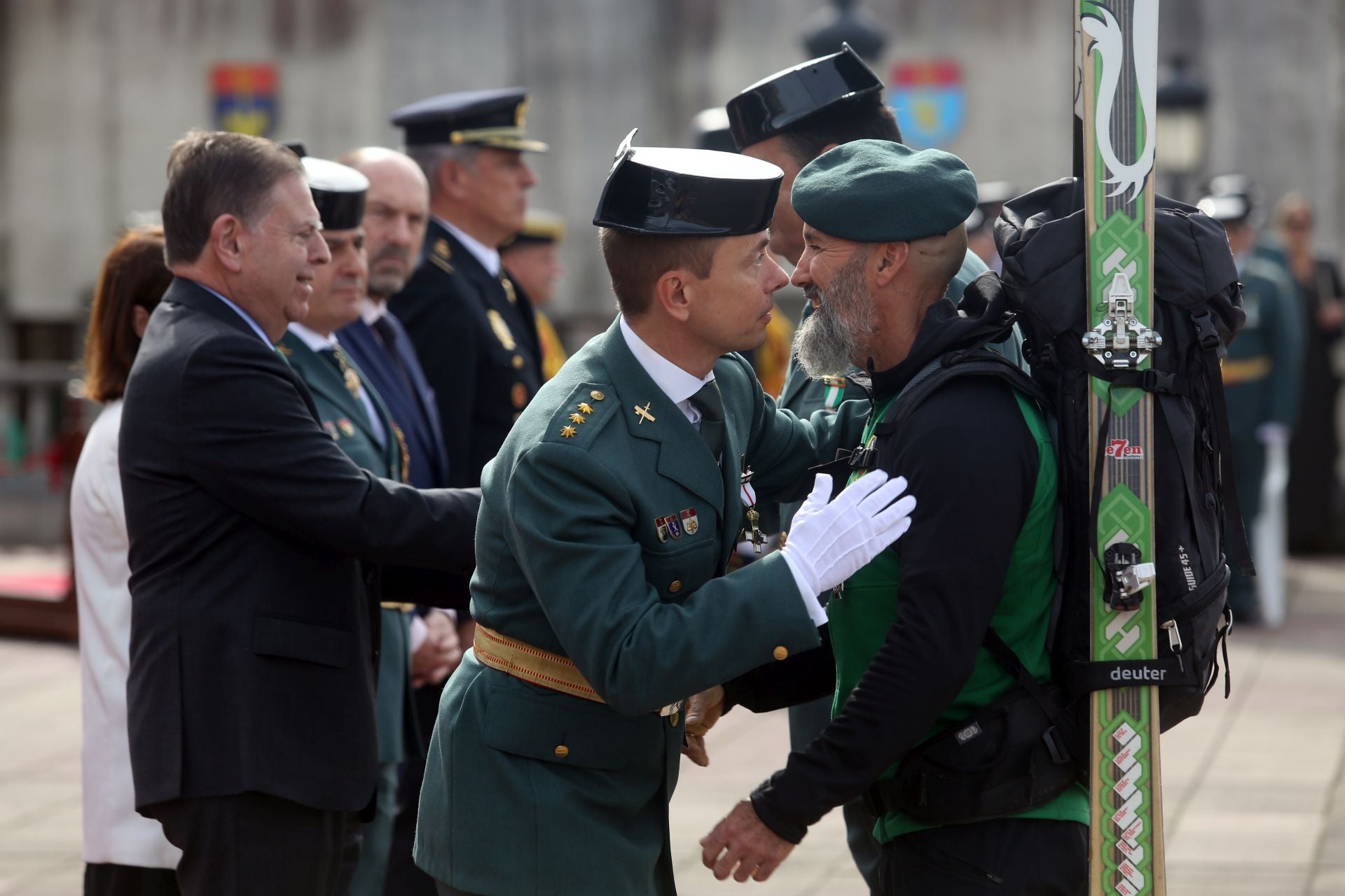 El Día del Pilar ensalza en Oviedo el «sacrificio y la entrega» de la Guardia Civil