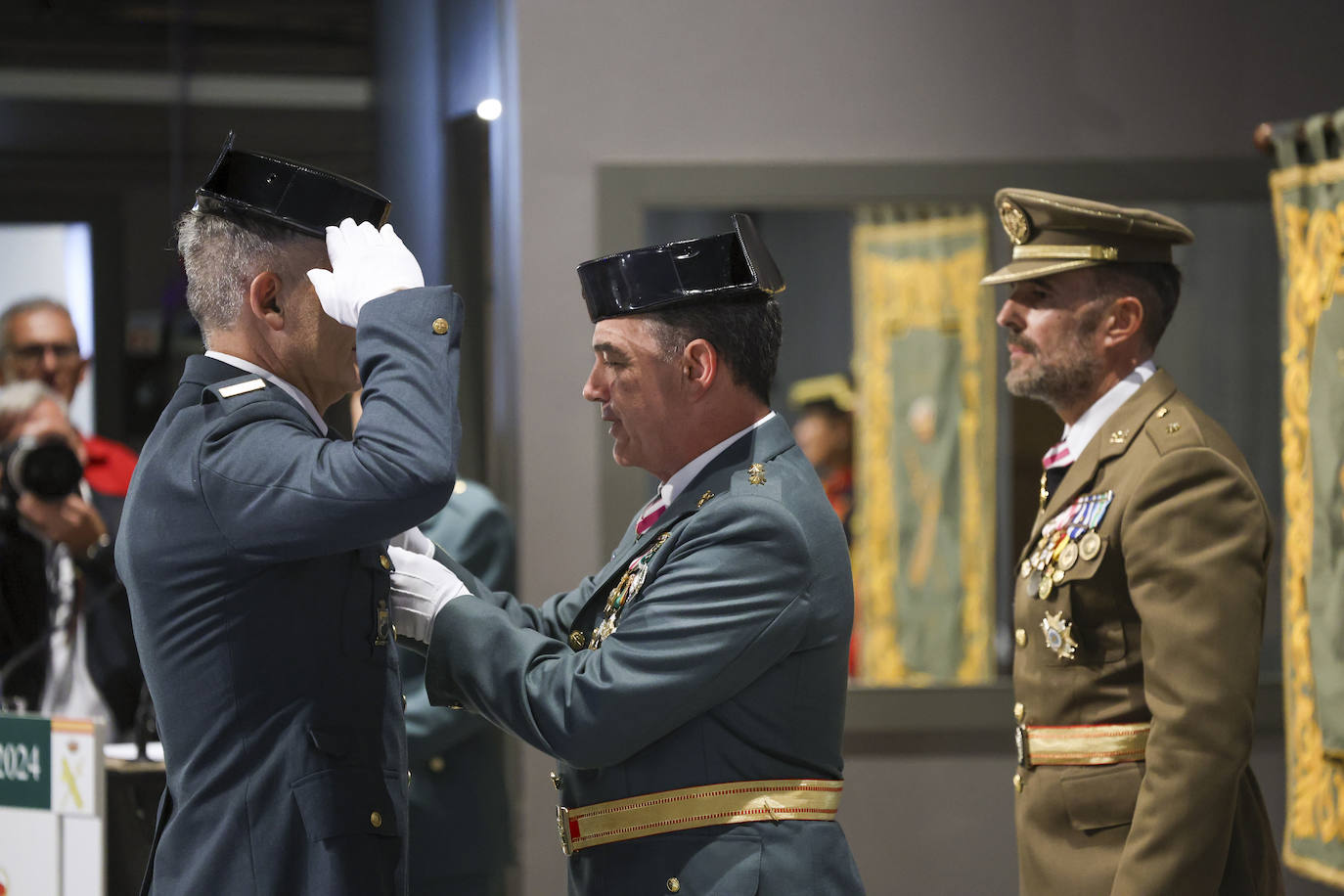 La Guardia Civil celebra el Día del Pilar en Gijón