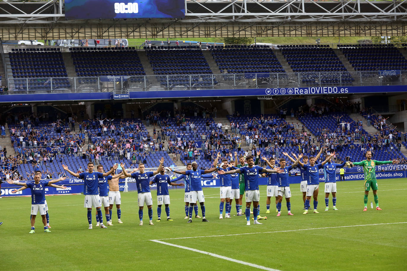 Las mejores imágenes del Real Oviedo contra el Almería (3-2)