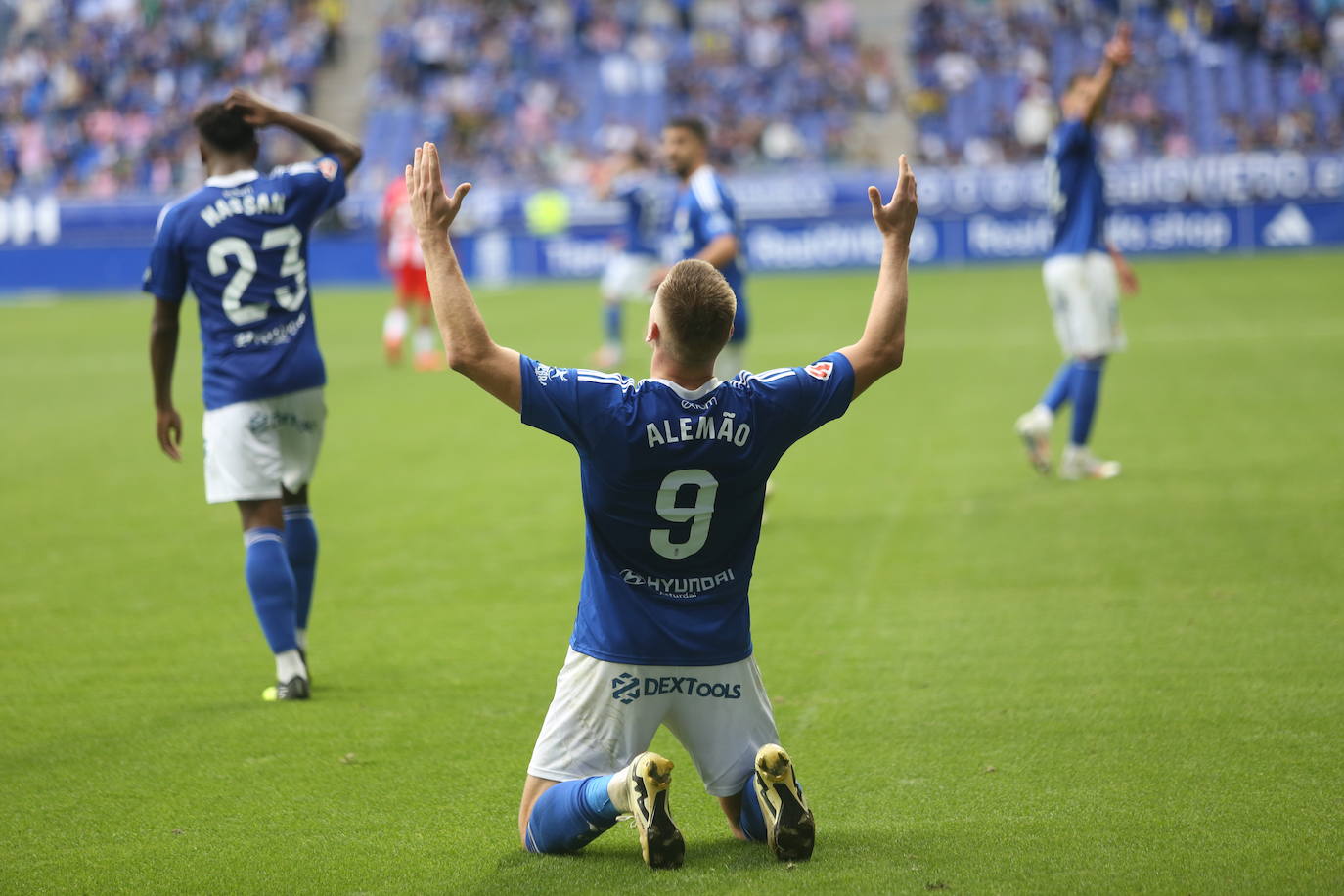 Las mejores imágenes del Real Oviedo contra el Almería (3-2)