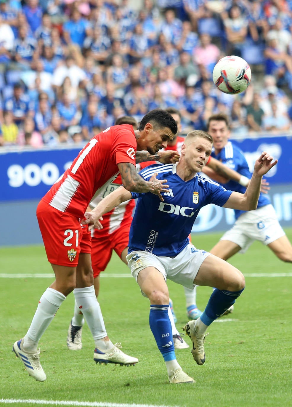 Las mejores imágenes del Real Oviedo contra el Almería (3-2)