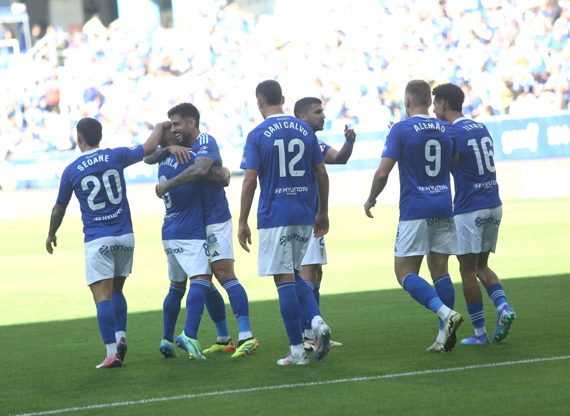 Las mejores imágenes del Real Oviedo contra el Almería (3-2)