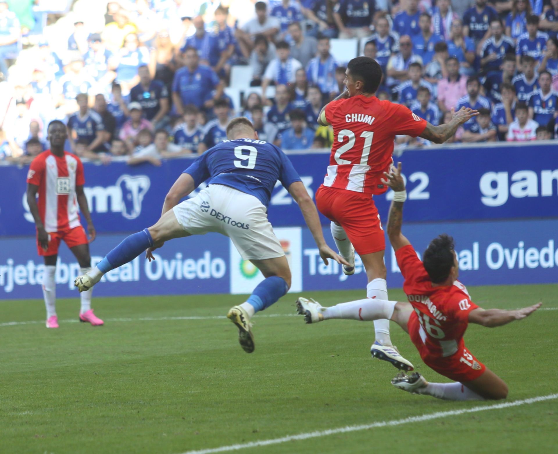 Las mejores imágenes del Real Oviedo contra el Almería (3-2)