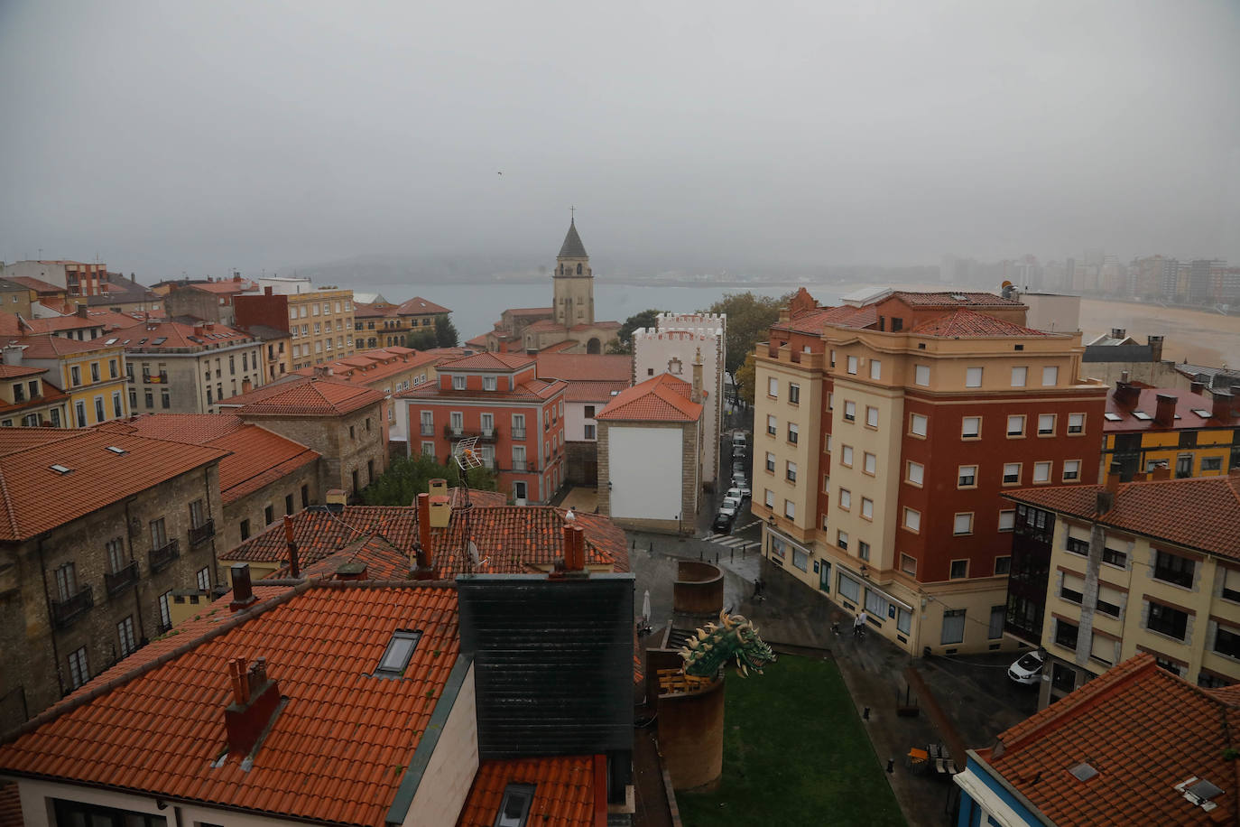 Las vistas desde la Torre del Reloj de Gijón