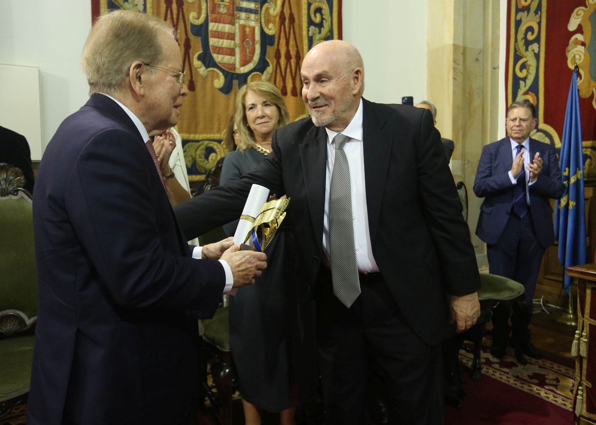 Maribel Verdú, Cayetano Martínez de Irujo o Luis Cobos, en los premios Asicom 2024