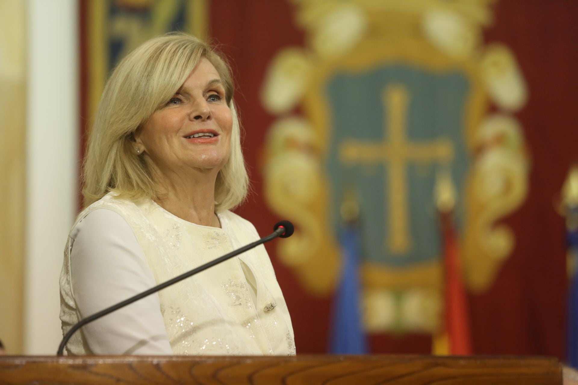 Maribel Verdú, Cayetano Martínez de Irujo o Luis Cobos, en los premios Asicom 2024