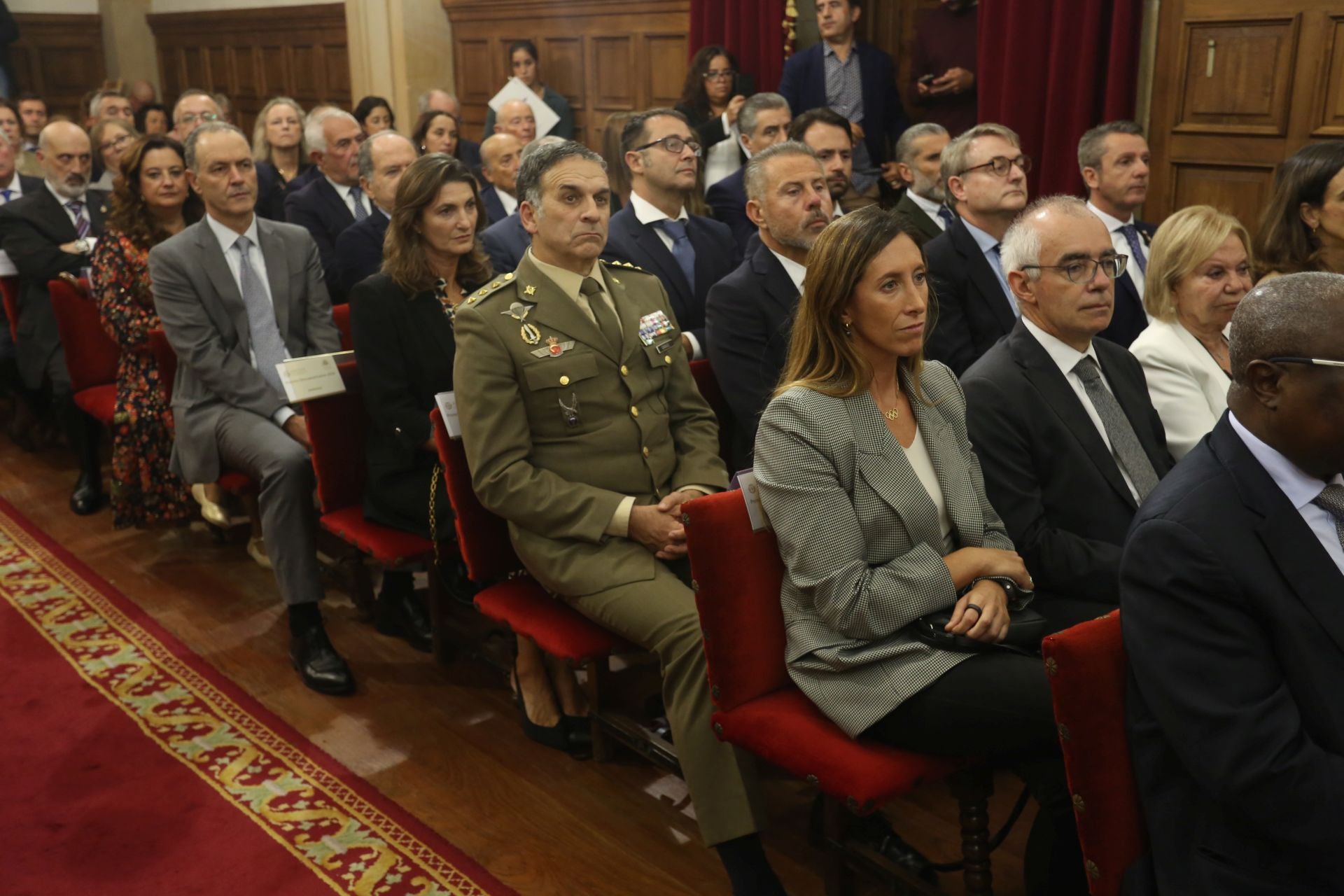 Maribel Verdú, Cayetano Martínez de Irujo o Luis Cobos, en los premios Asicom 2024