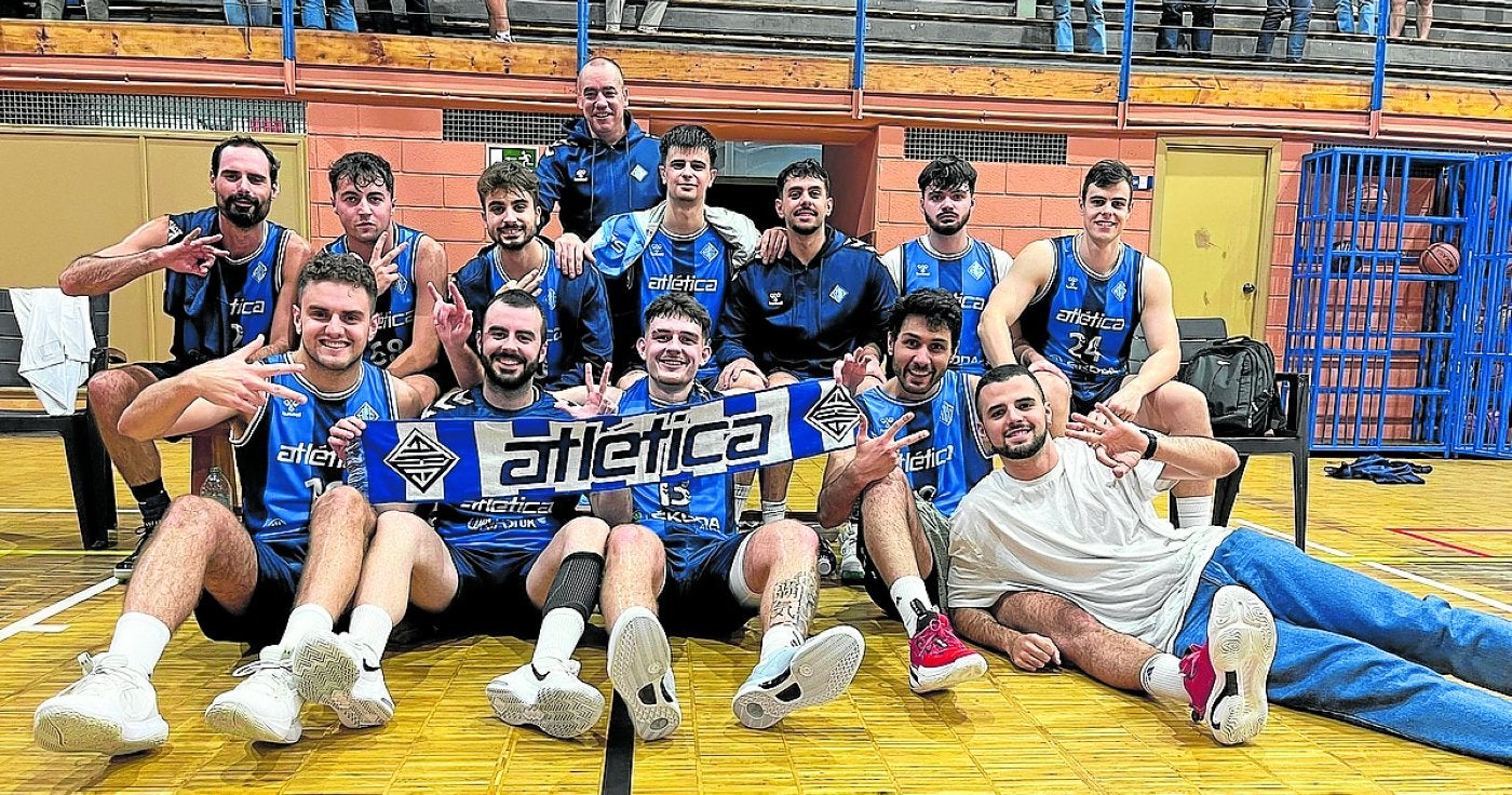 Equipo de la Atlética Avilesina en Primera Nacional Masculina.