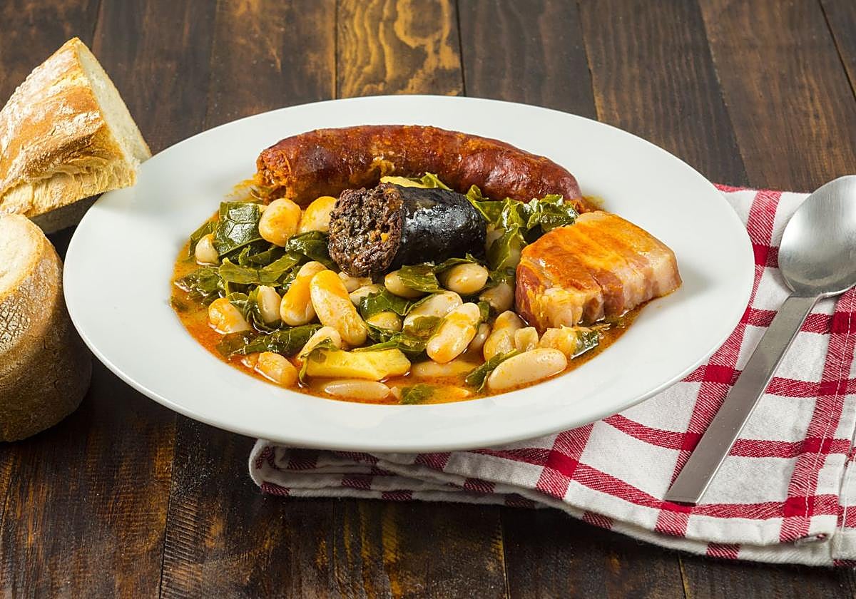 Un plato de pote asturiano